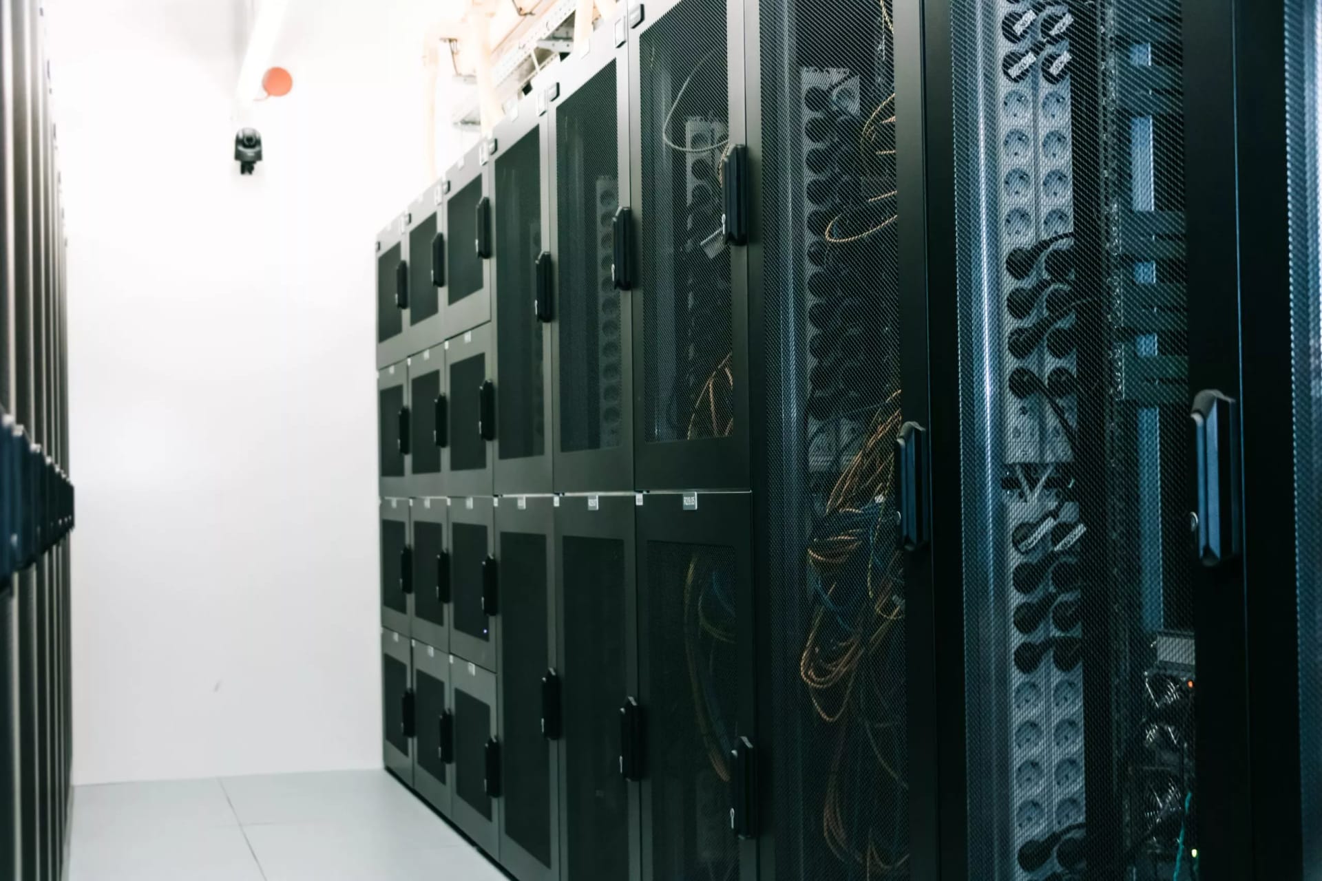 Maßgeschneiderte Lösungen mit Dedicated server mieten Deutschlandn für Ihr Unternehmen