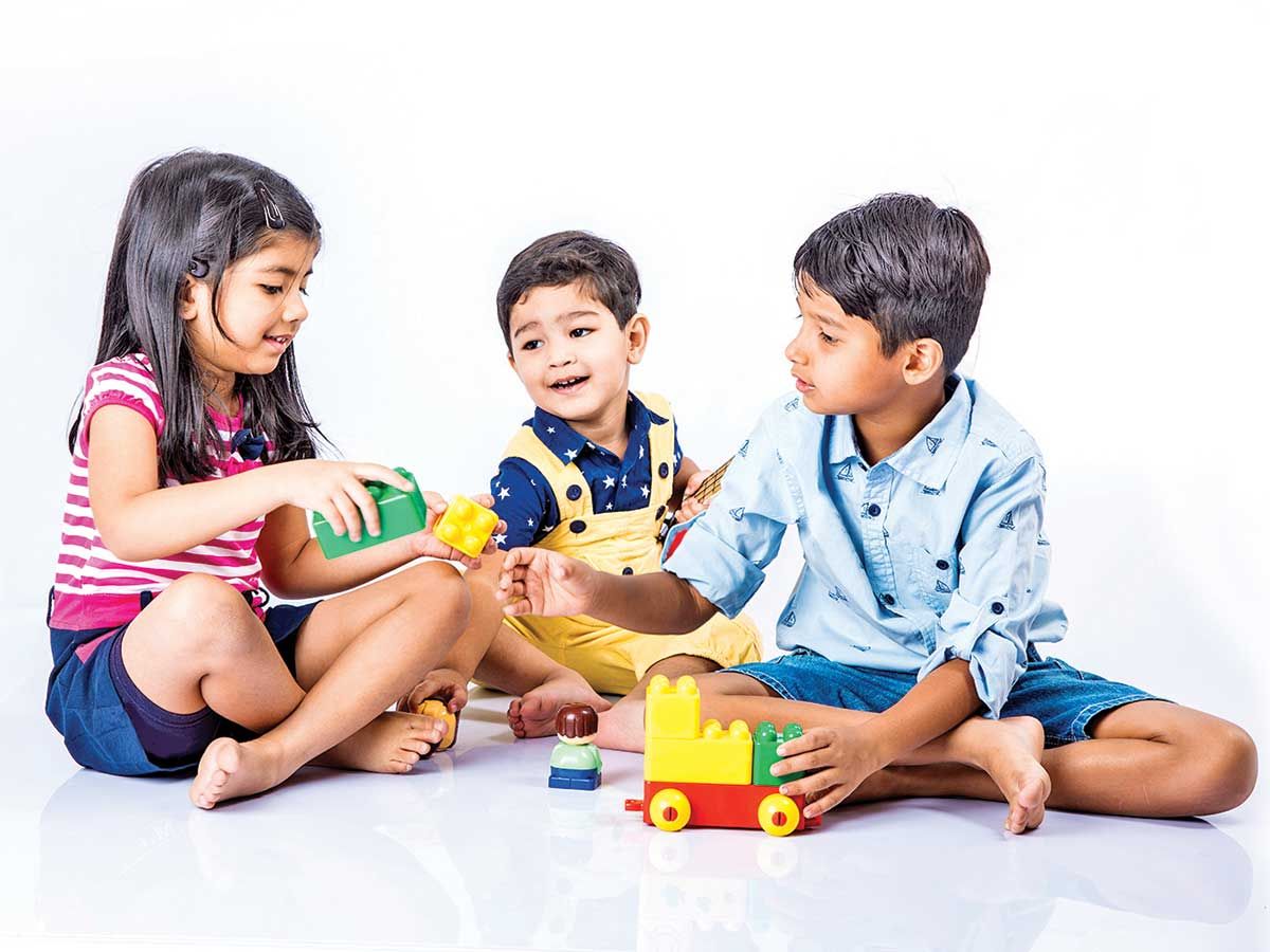 Spannende Denk-Spiele Kinder drinnen fuer clevere Kopfe