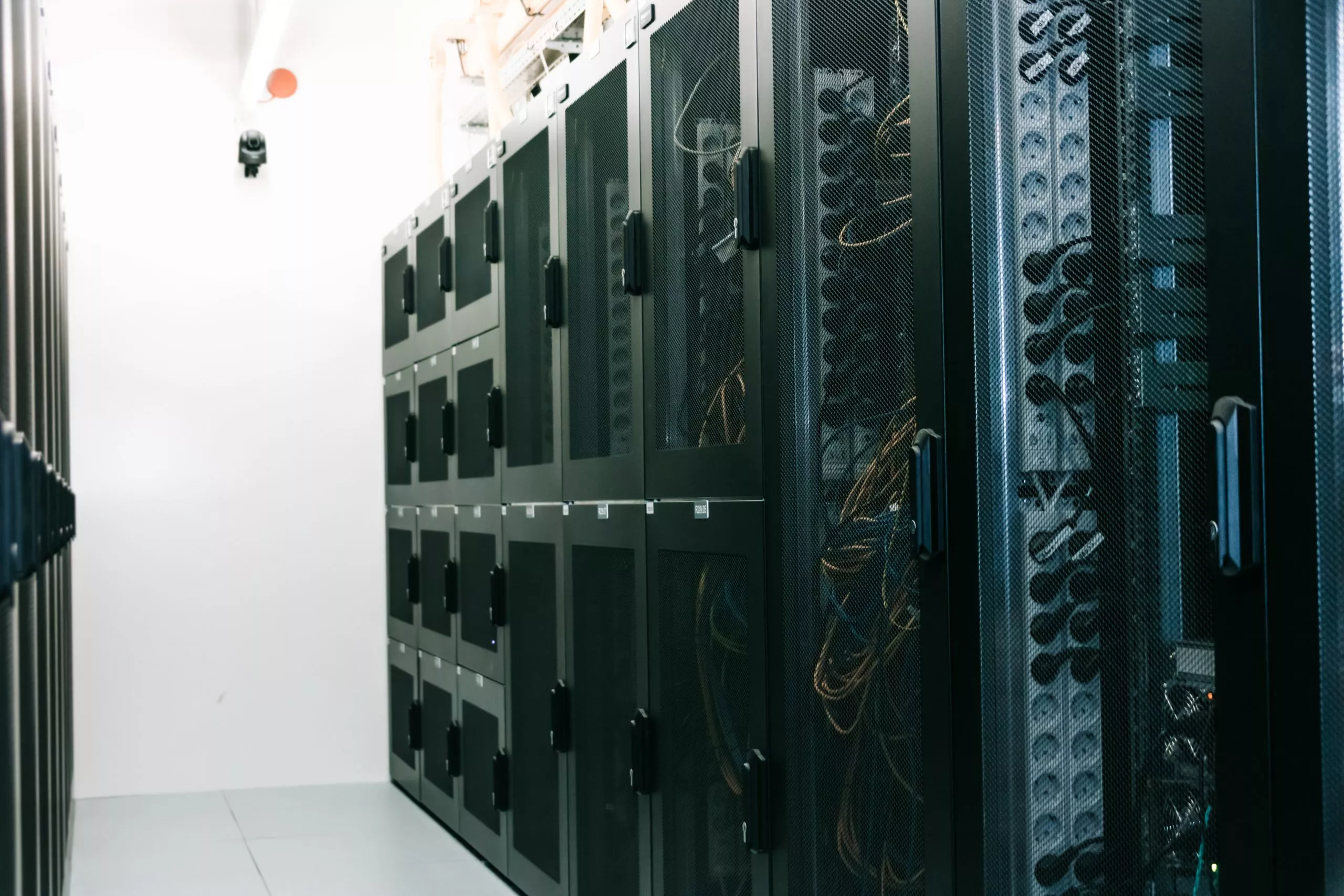 Maßgeschneiderte Lösungen mit Dedicated server mieten Deutschlandn für Ihr Unternehmen