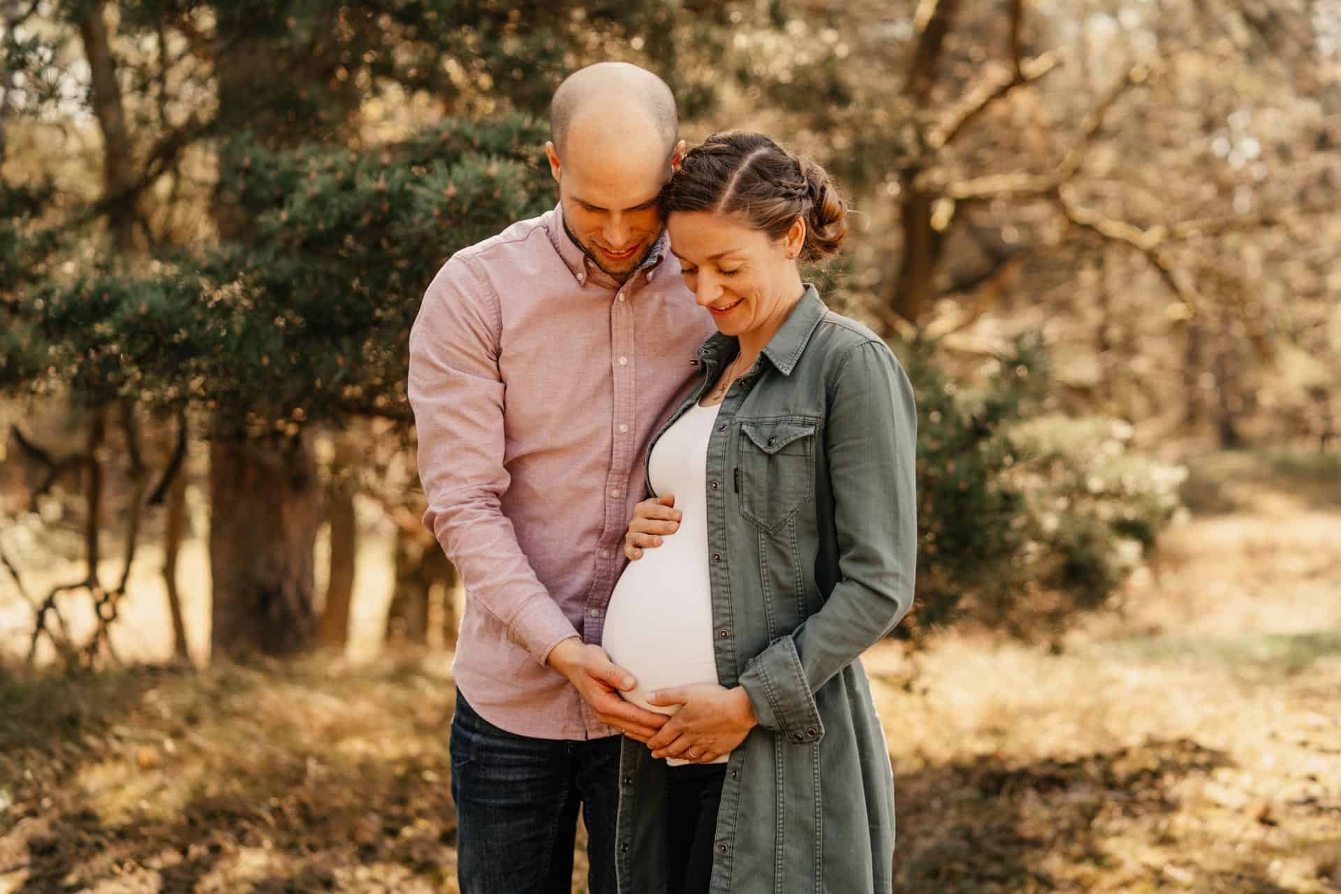Deine Schwangerschaft in Bildern – Babybauch Fotoshooting mit Gefühl